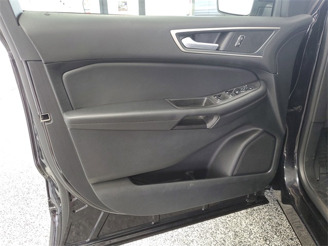 2024 Ford Edge SEL photo 7