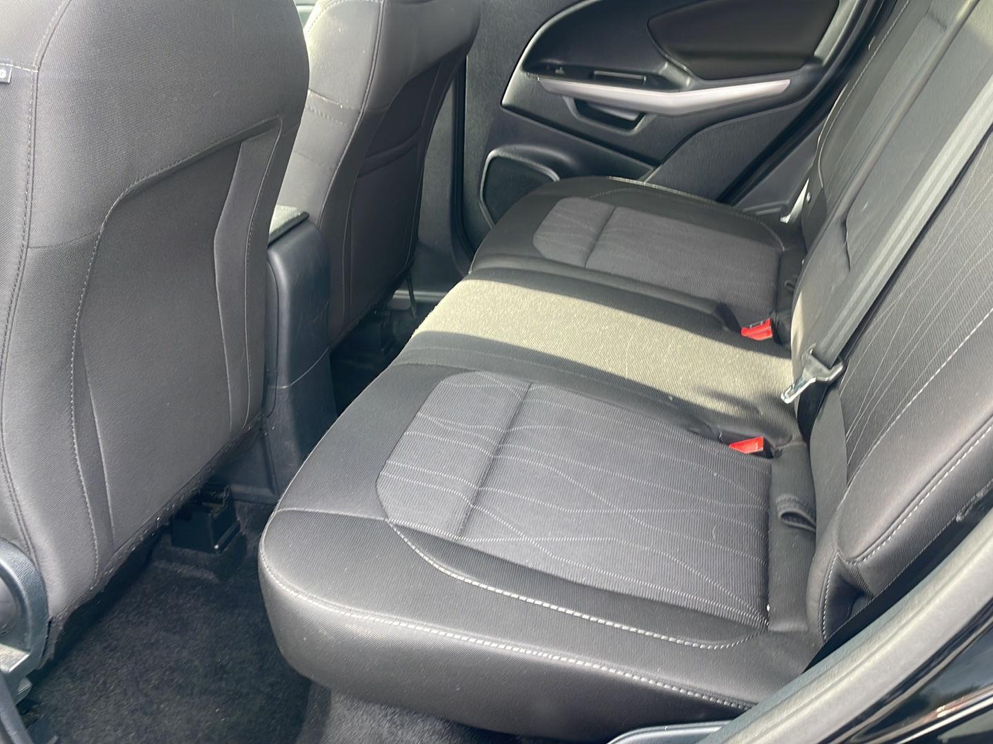 2022 Ford EcoSport SE photo 9