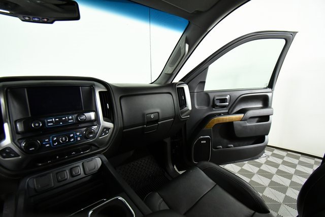 2016 Chevrolet Silverado 1500 LTZ photo 19