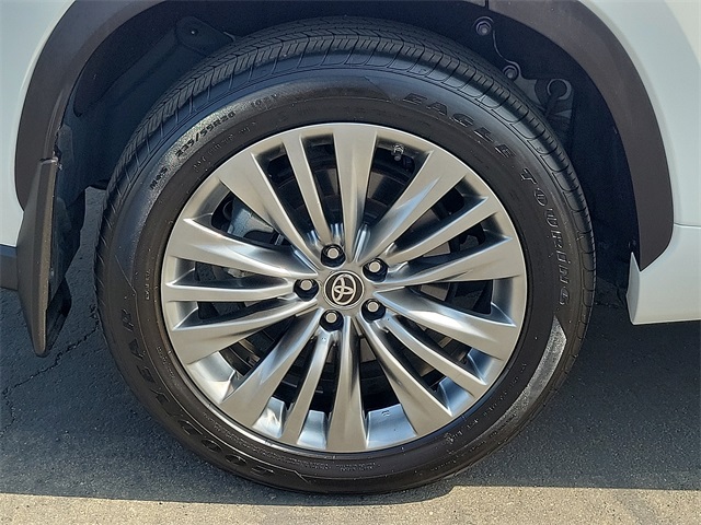 2022 Toyota Highlander Platinum photo 34