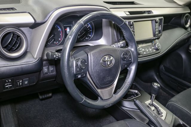 2018 Toyota RAV4 XLE photo 20
