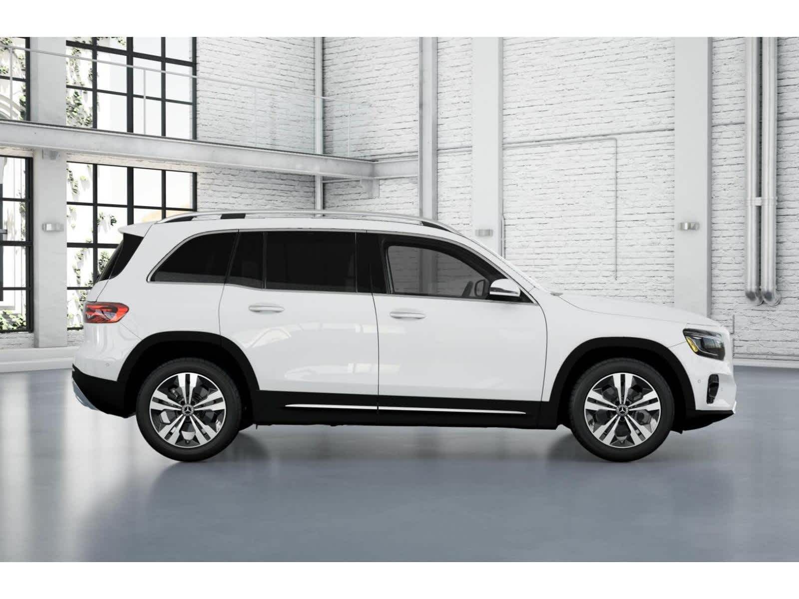 2025 Mercedes Benz GLB 250 photo 2