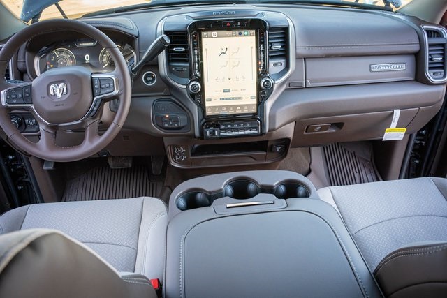 2026 Ram 3500 Laramie photo 32