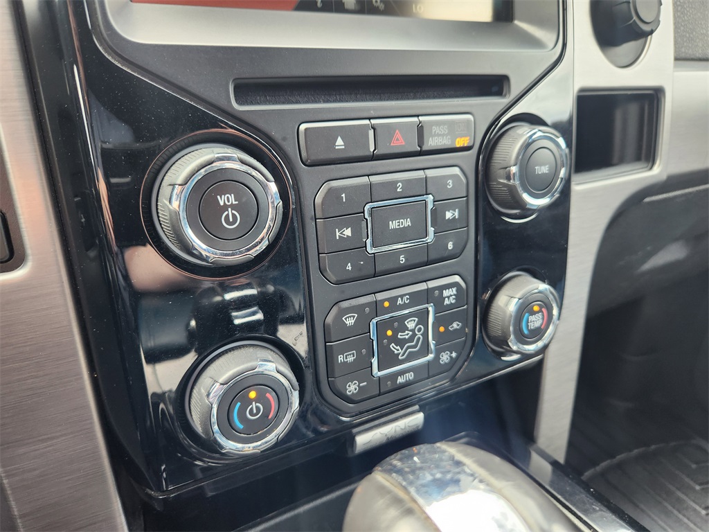 2014 Ford F-150 Limited photo 14