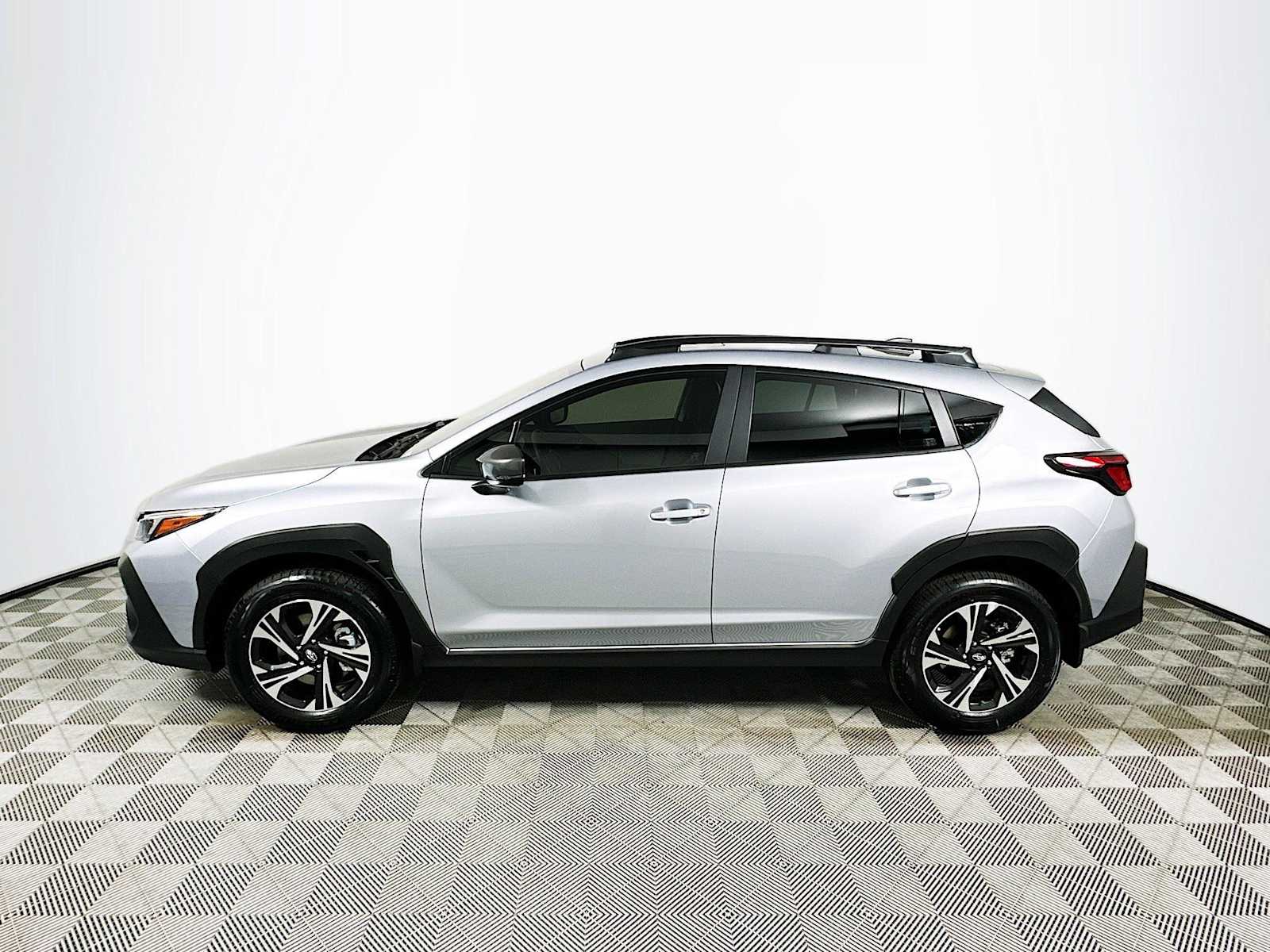 2025 Subaru Crosstrek Premium photo 4