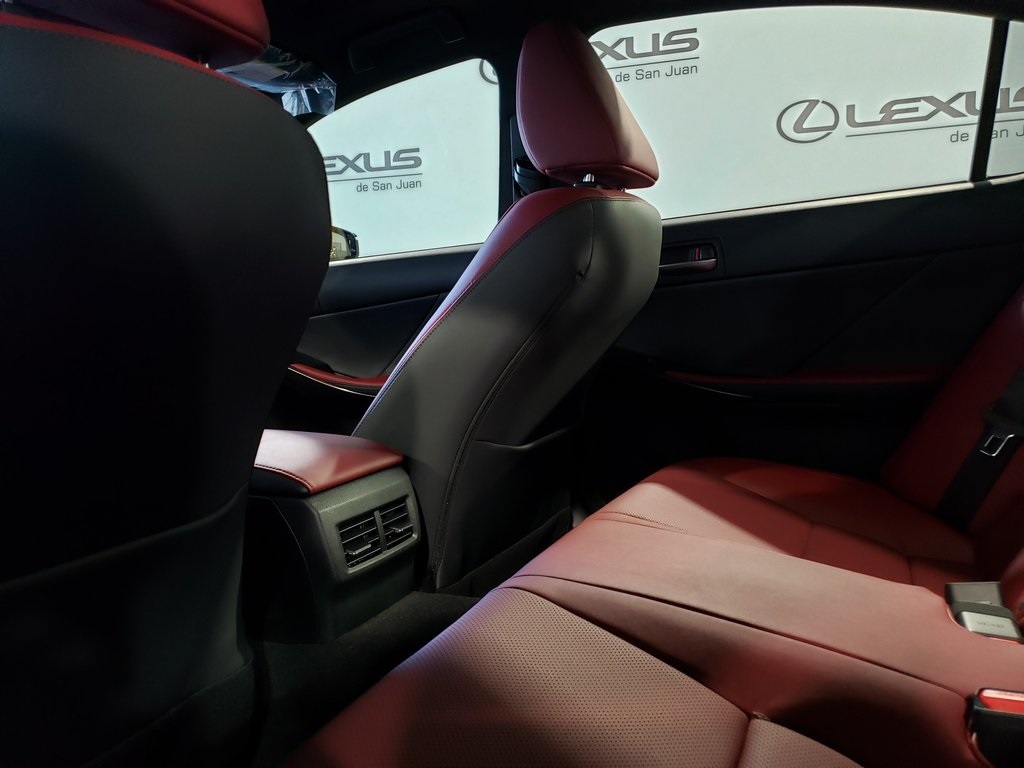 2025 Lexus IS 300 photo 23