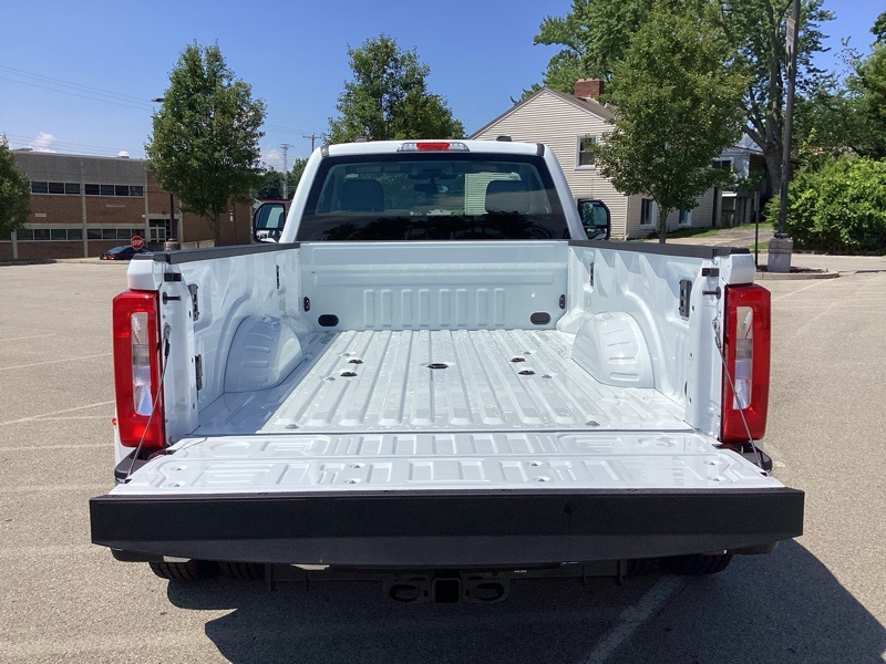 2025 Ford F-350 photo 10