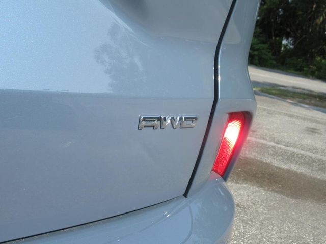 2024 Ford Escape ST-Line photo 8