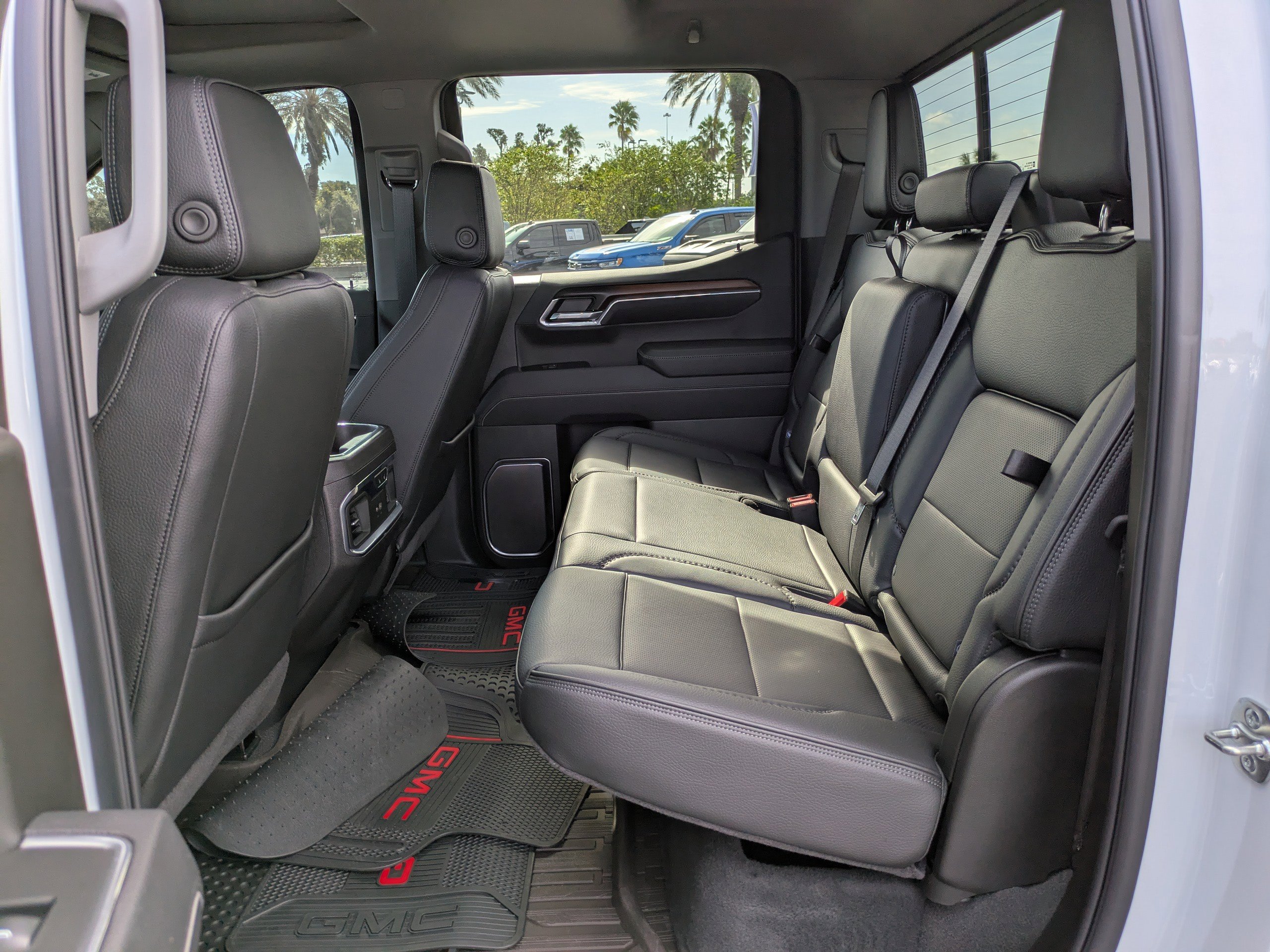 2025 Gmc Sierra 1500 Denali photo 14