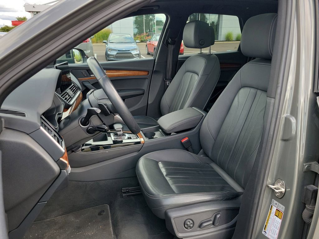 2023 Audi Q5 S line Premium Plus photo 9