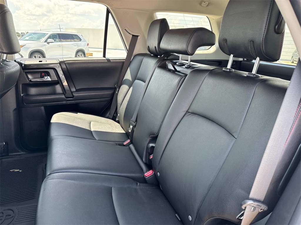 2022 Toyota 4Runner TRD Off-Road Premium photo 15