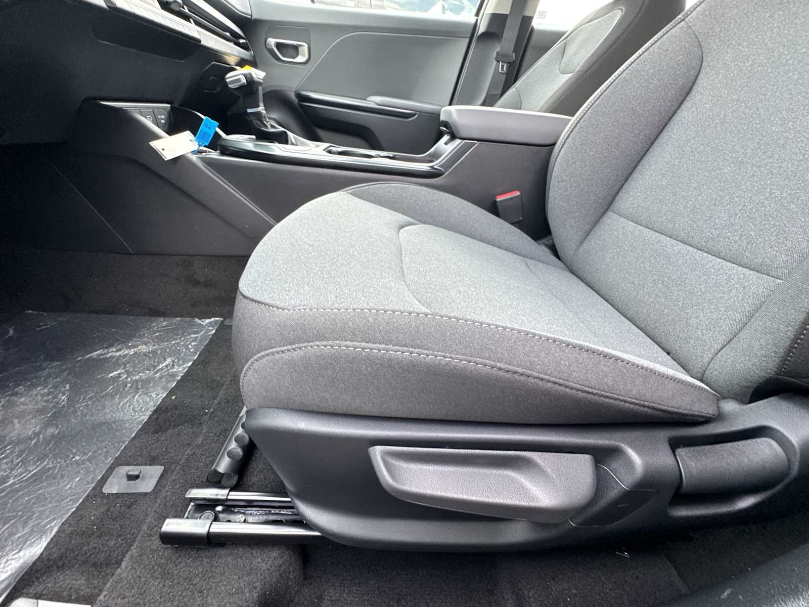 2025 Kia K4 LXS photo 4