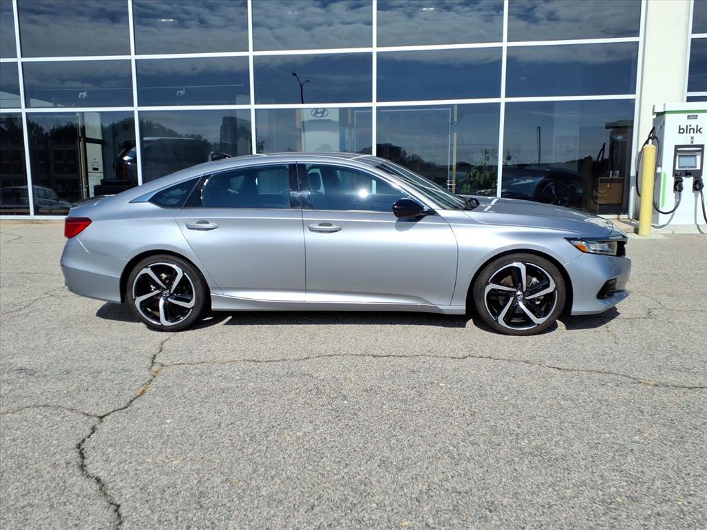 2022 Honda Accord Sport photo 2