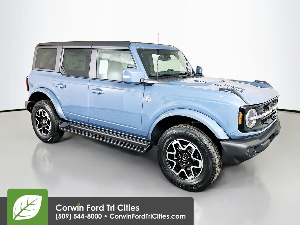 2025 Ford Bronco 4-Door Outer Banks's photo