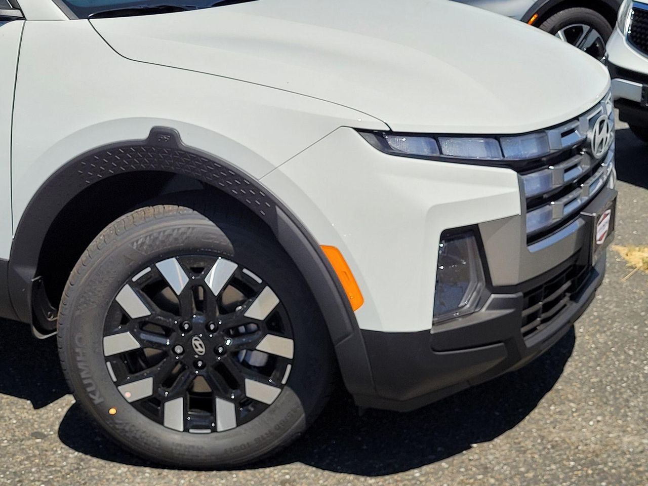 2025 Hyundai Santa Cruz SEL Activity photo 2