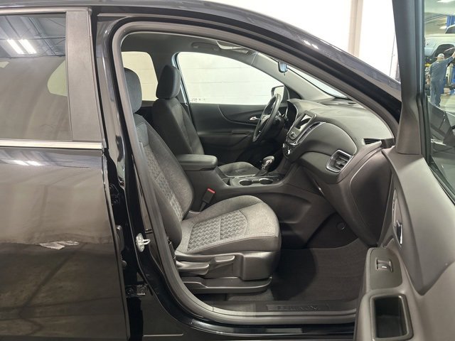 2024 Chevrolet Equinox LT photo 11