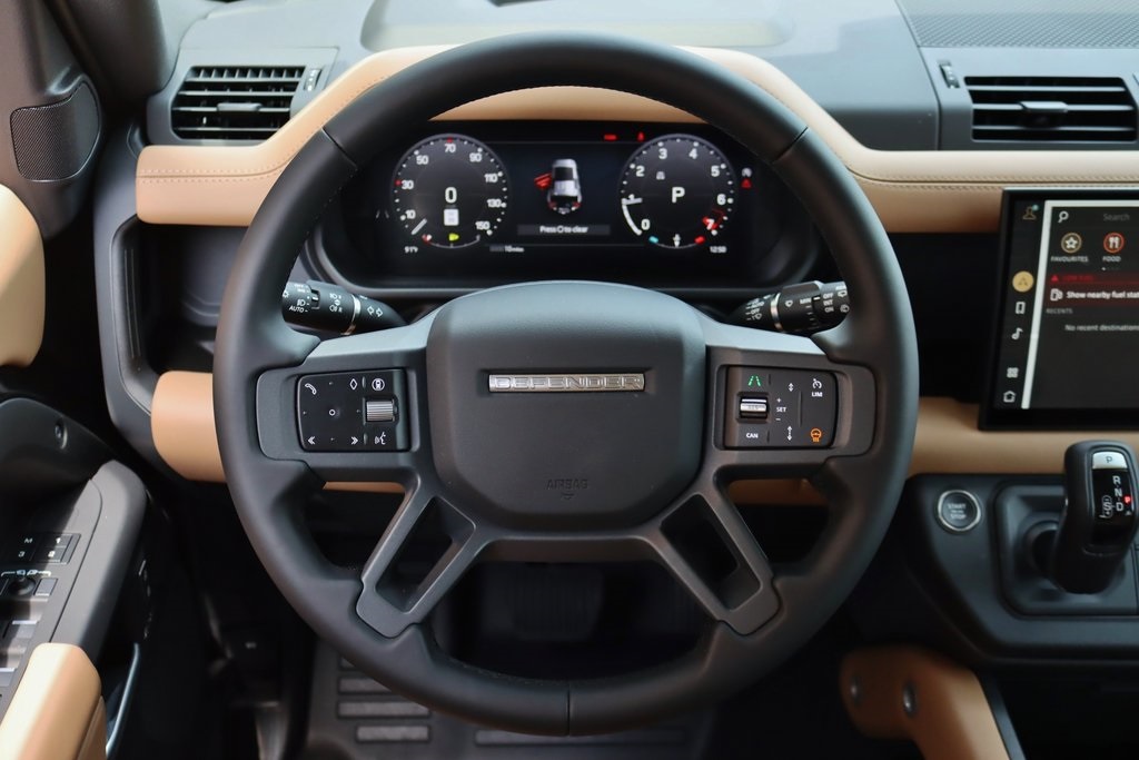 2025 Land Rover Defender 110 X-Dynamic SE photo 14