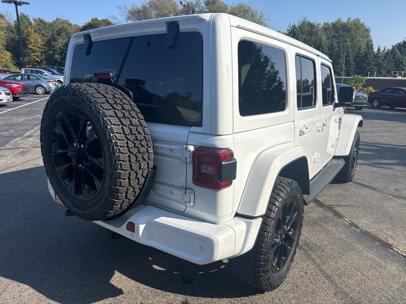 2023 Jeep Wrangler Altitude photo 3