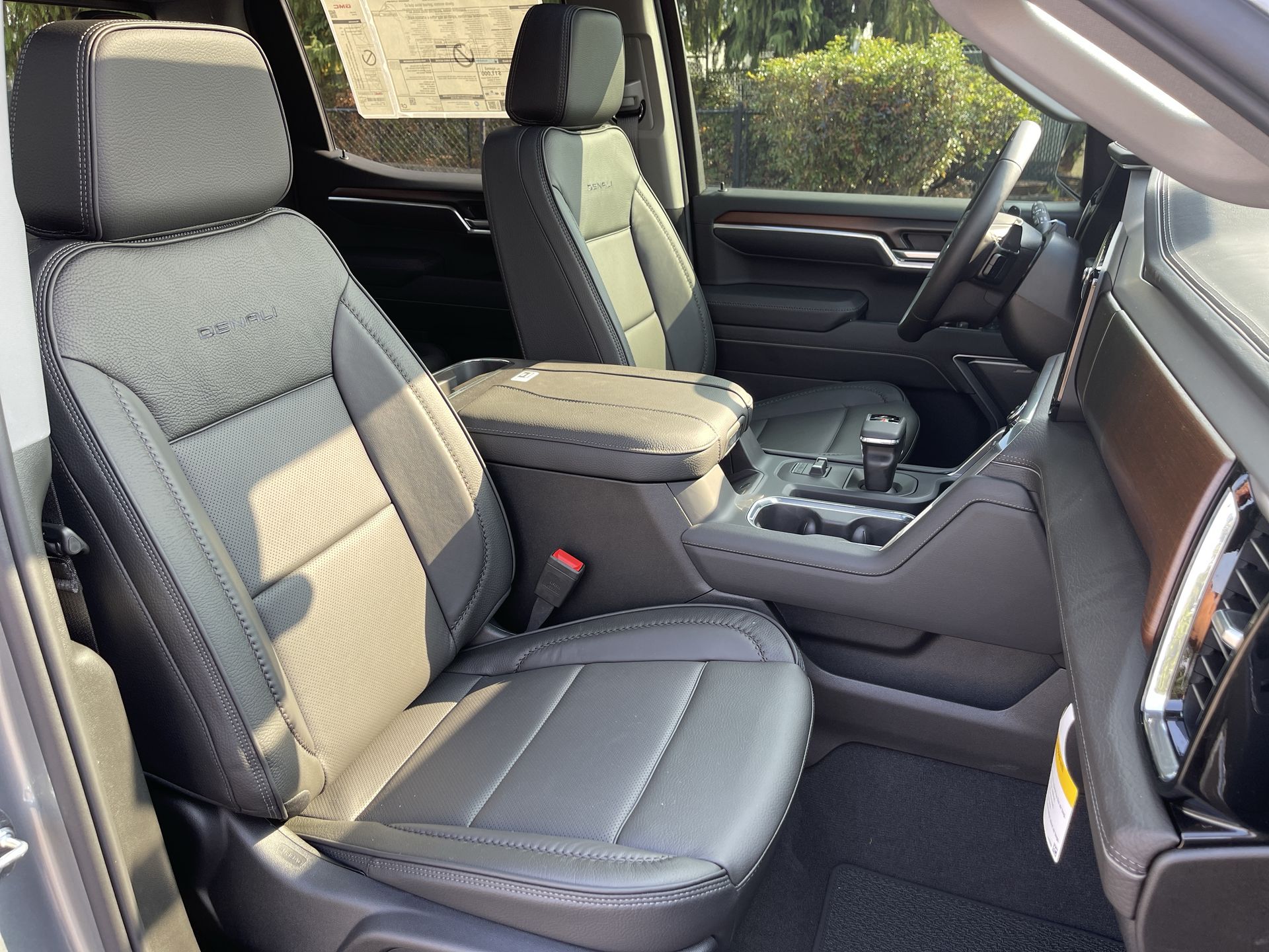 2026 Gmc Sierra Denali photo 28