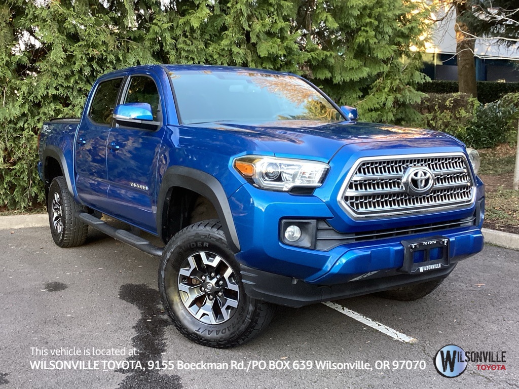 2017 Toyota Tacoma SR5's photo