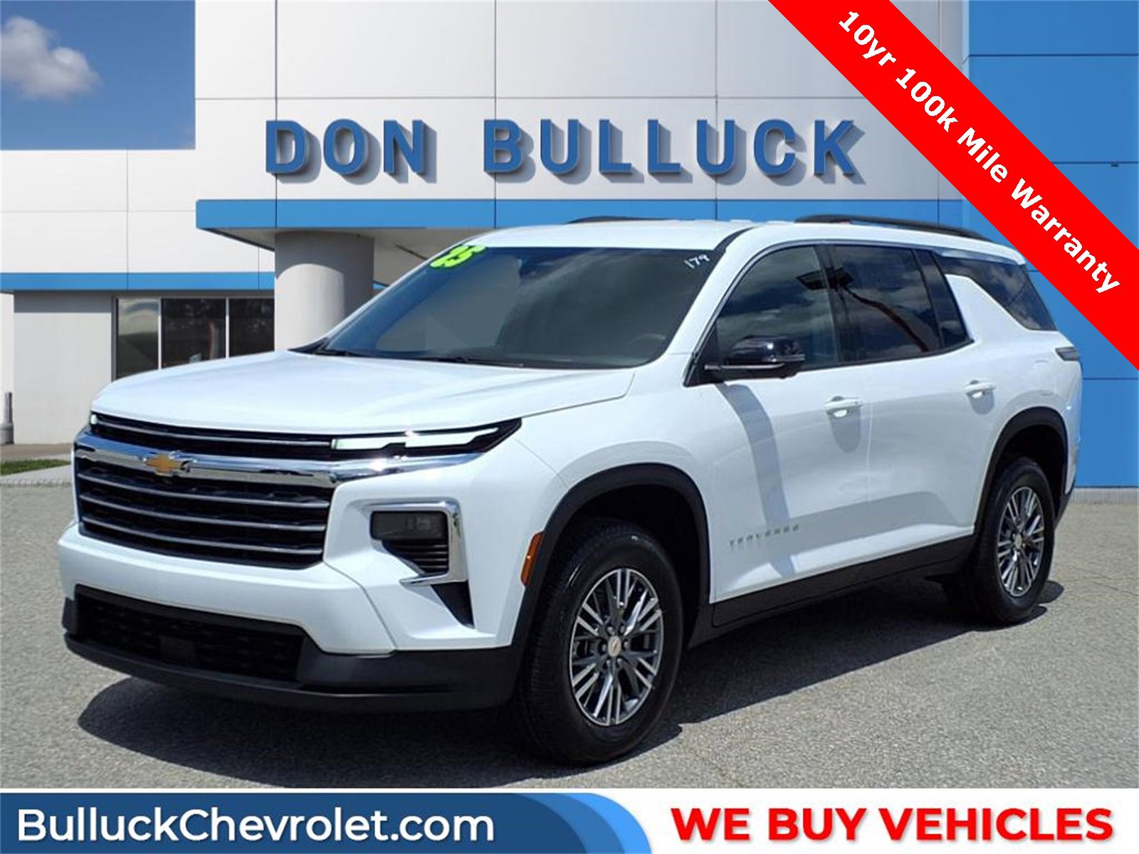 2025 Chevrolet Traverse LT's photo