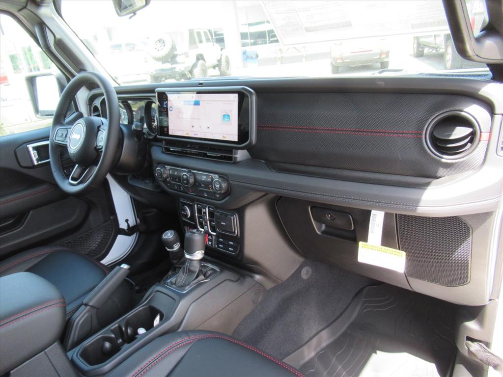 2025 Jeep Wrangler Rubicon photo 11