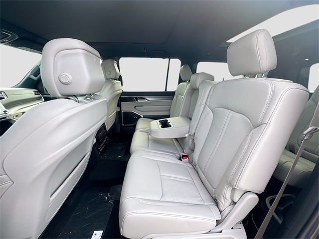 2025 Jeep Wagoneer L Series I photo 19