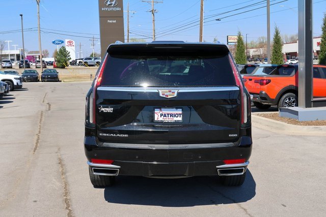 Used 2022 Black Raven Cadillac Premium Luxury image 5