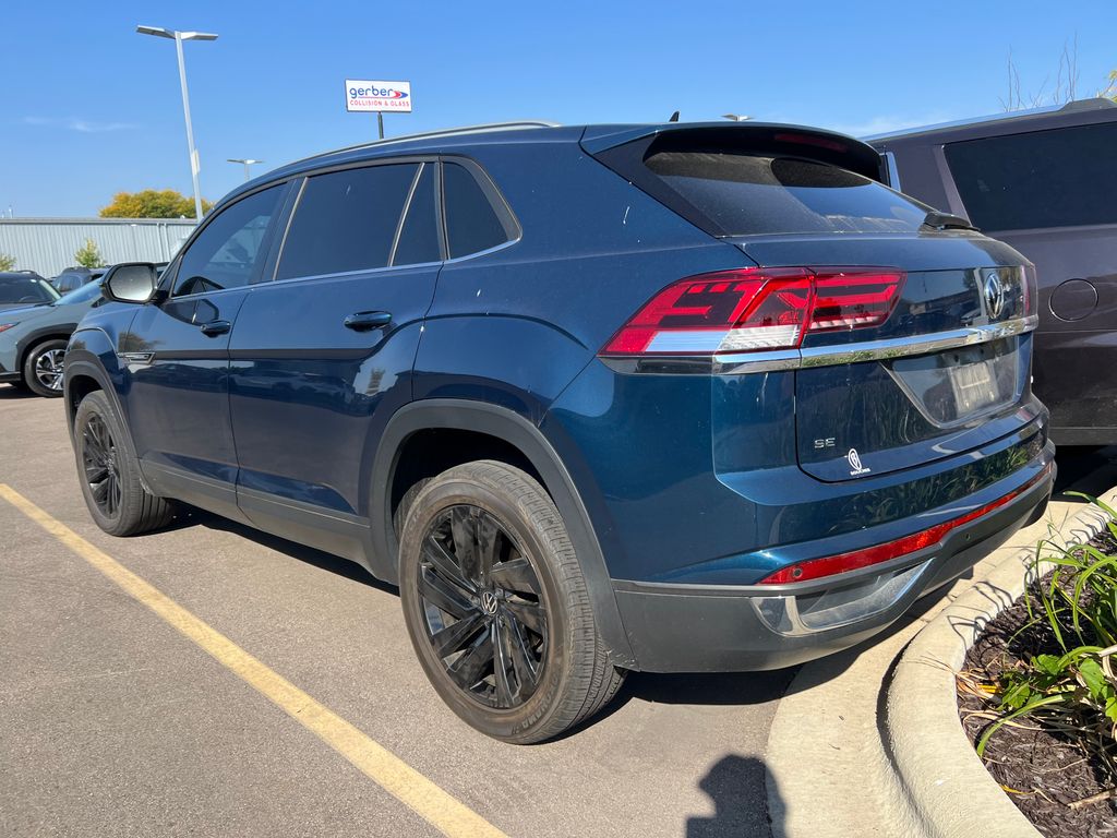2022 Volkswagen Atlas Cross Sport SE Technology photo 4