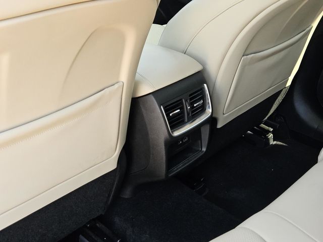 2022 Infiniti QX50 Essential photo 21