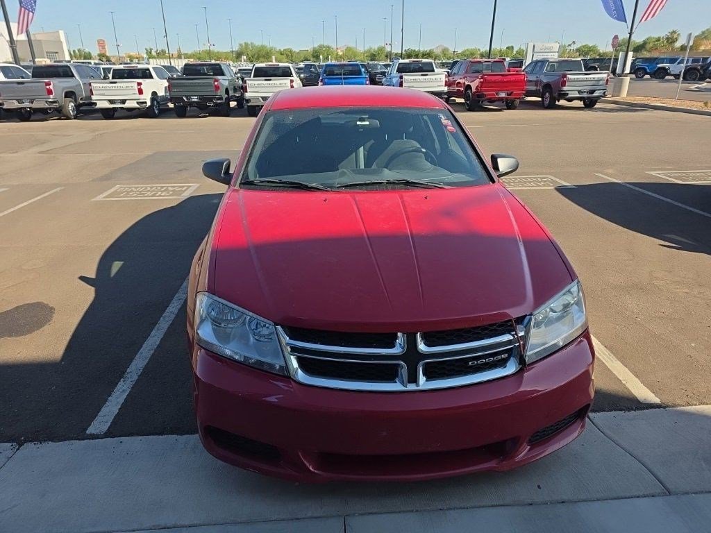 2012 Dodge Avenger SE photo 2