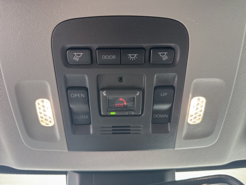 2022 Toyota Camry SE photo 26