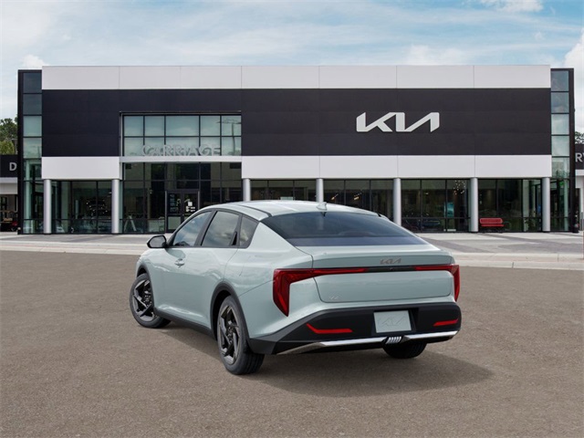 2025 Kia K4 EX photo 3