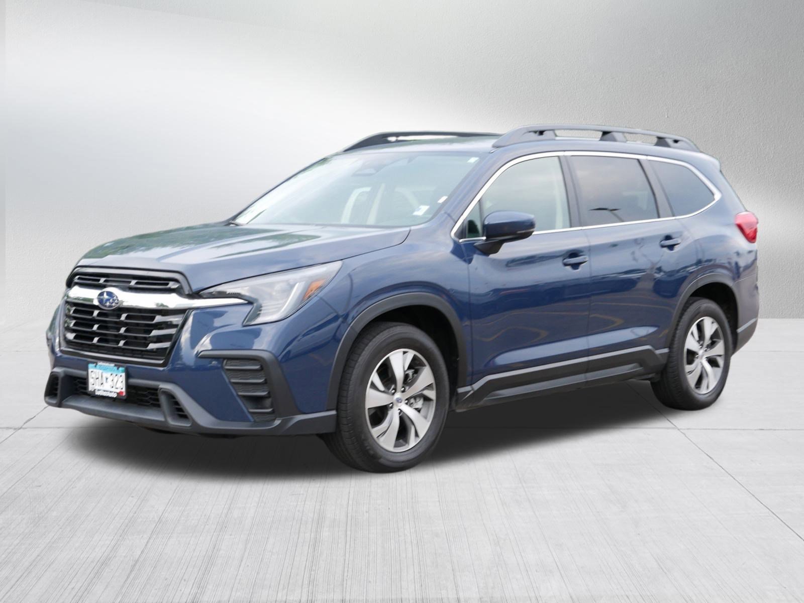 2024 Subaru Ascent Premium photo 3
