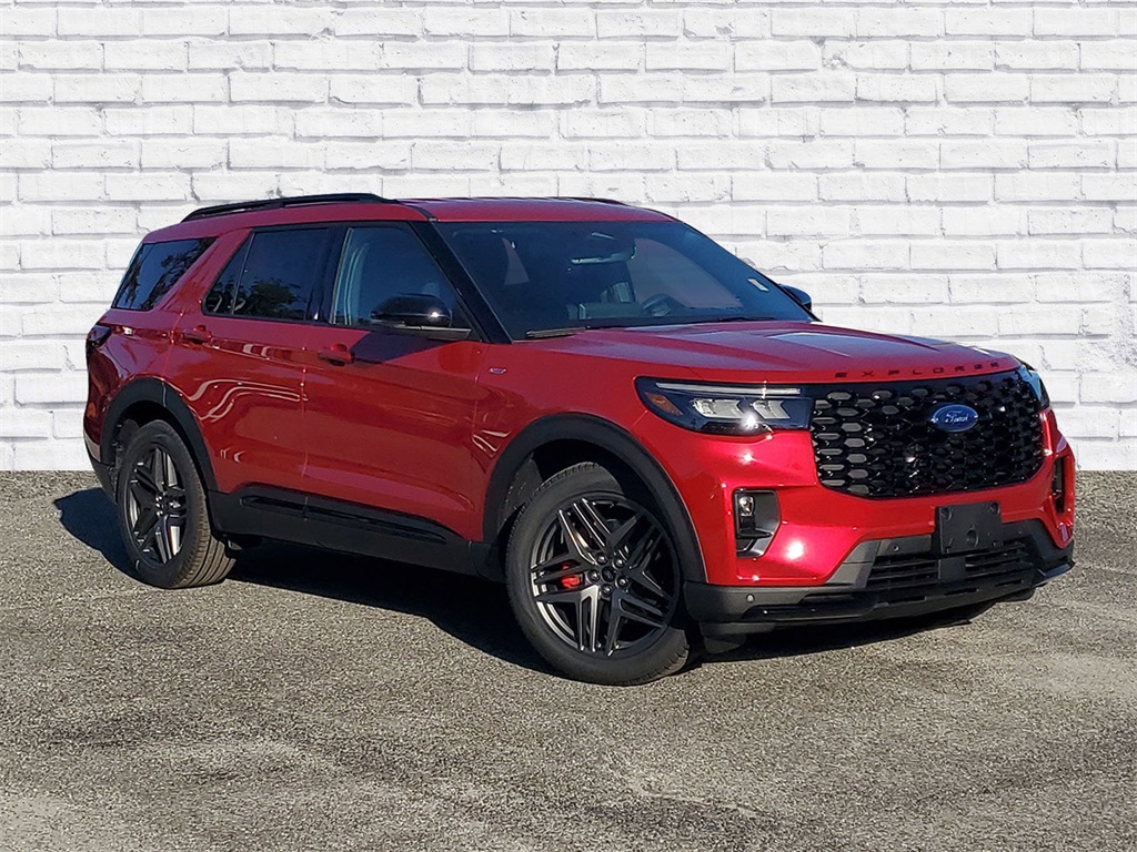 2026 Ford Explorer ST-LINE's photo