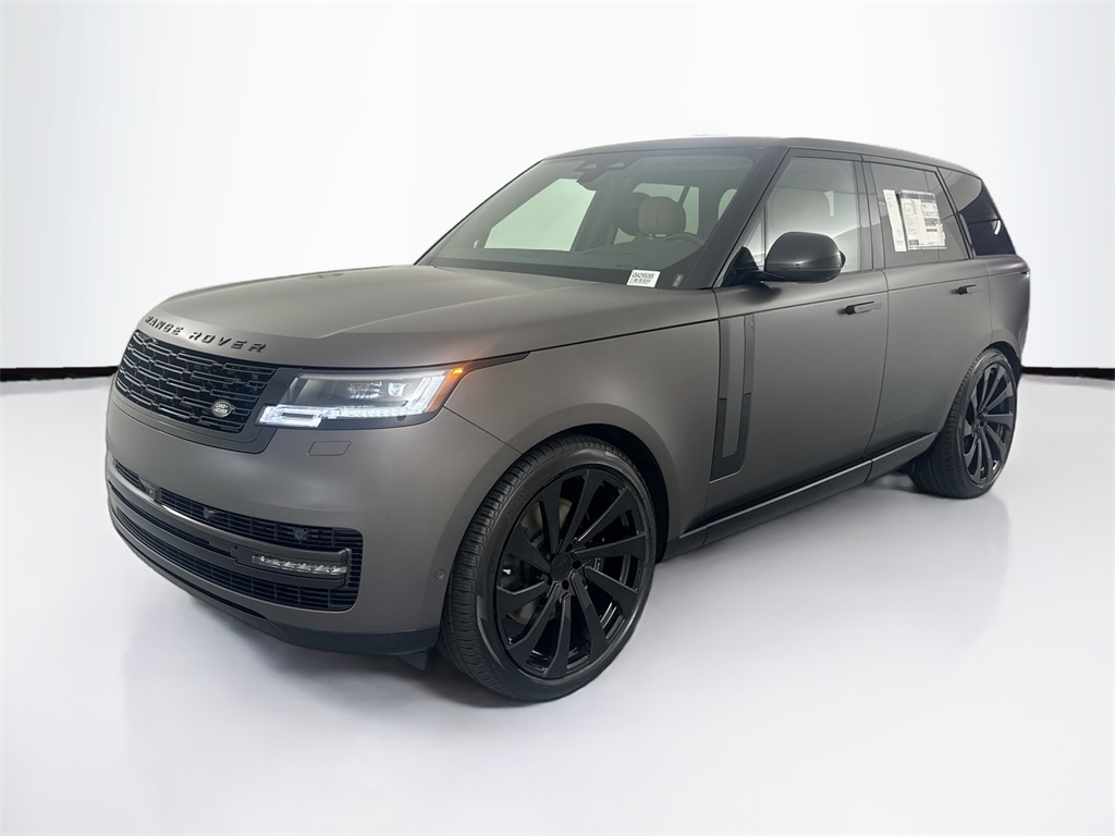 2025 Land Rover Range Rover SE's photo