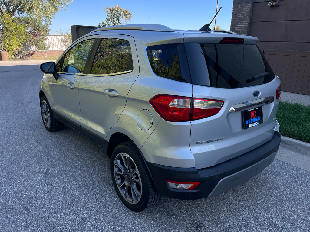 2020 Ford EcoSport Titanium photo 2