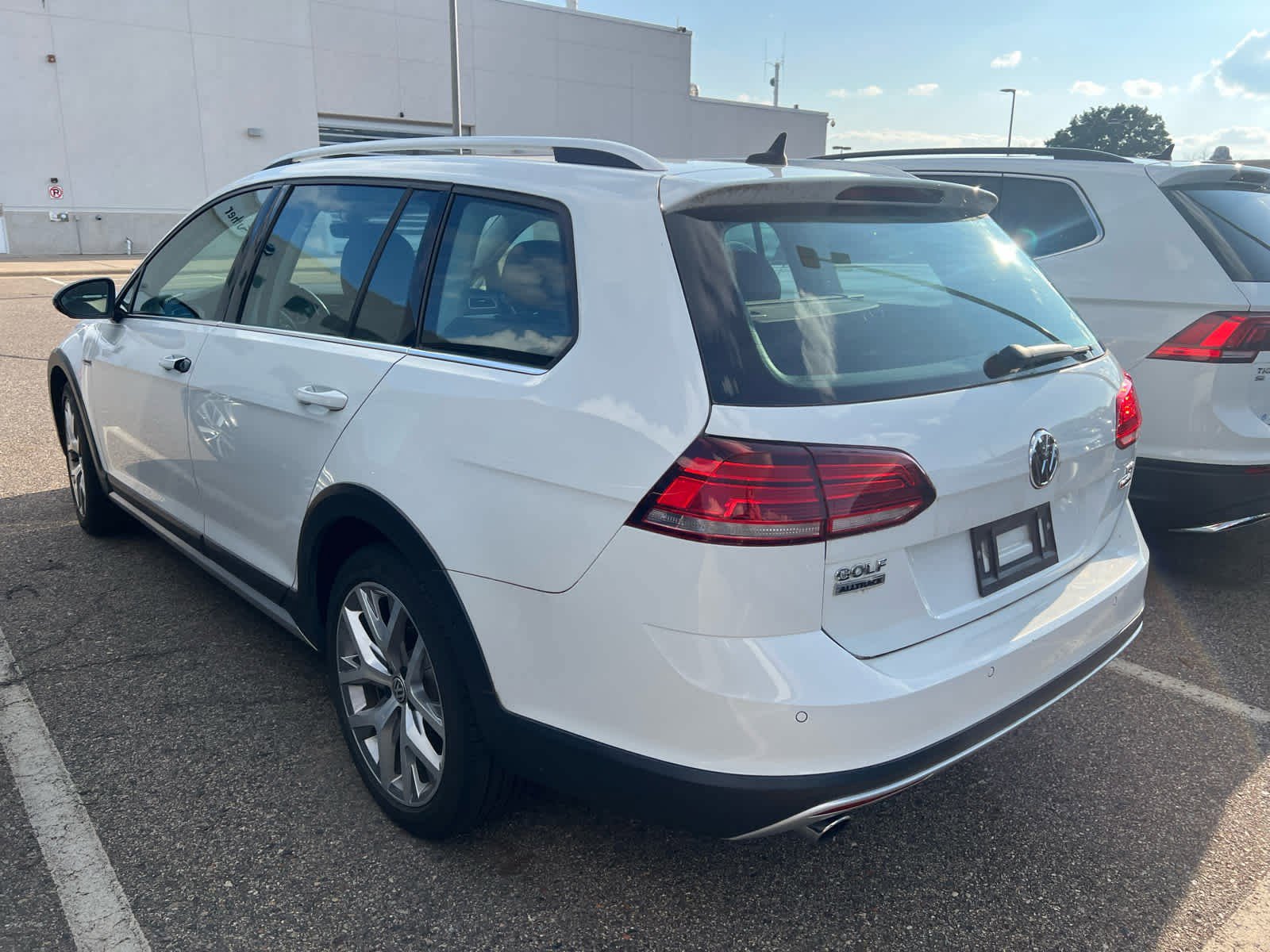 2018 Volkswagen Golf Alltrack SEL photo 4