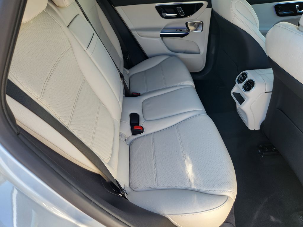 2026 Mercedes Benz GLC 350e 4MATIC photo 15