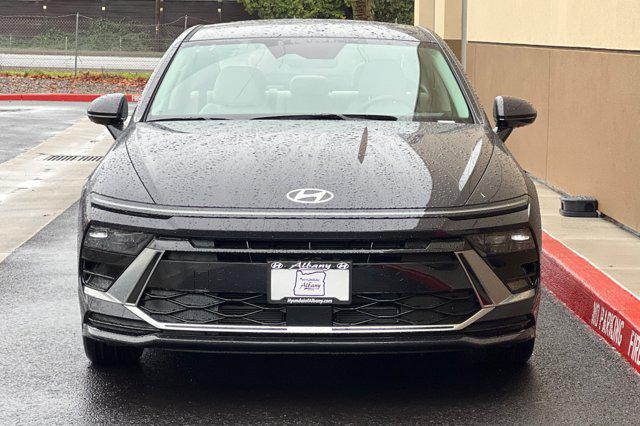 2025 Hyundai Sonata Hybrid SEL photo 3