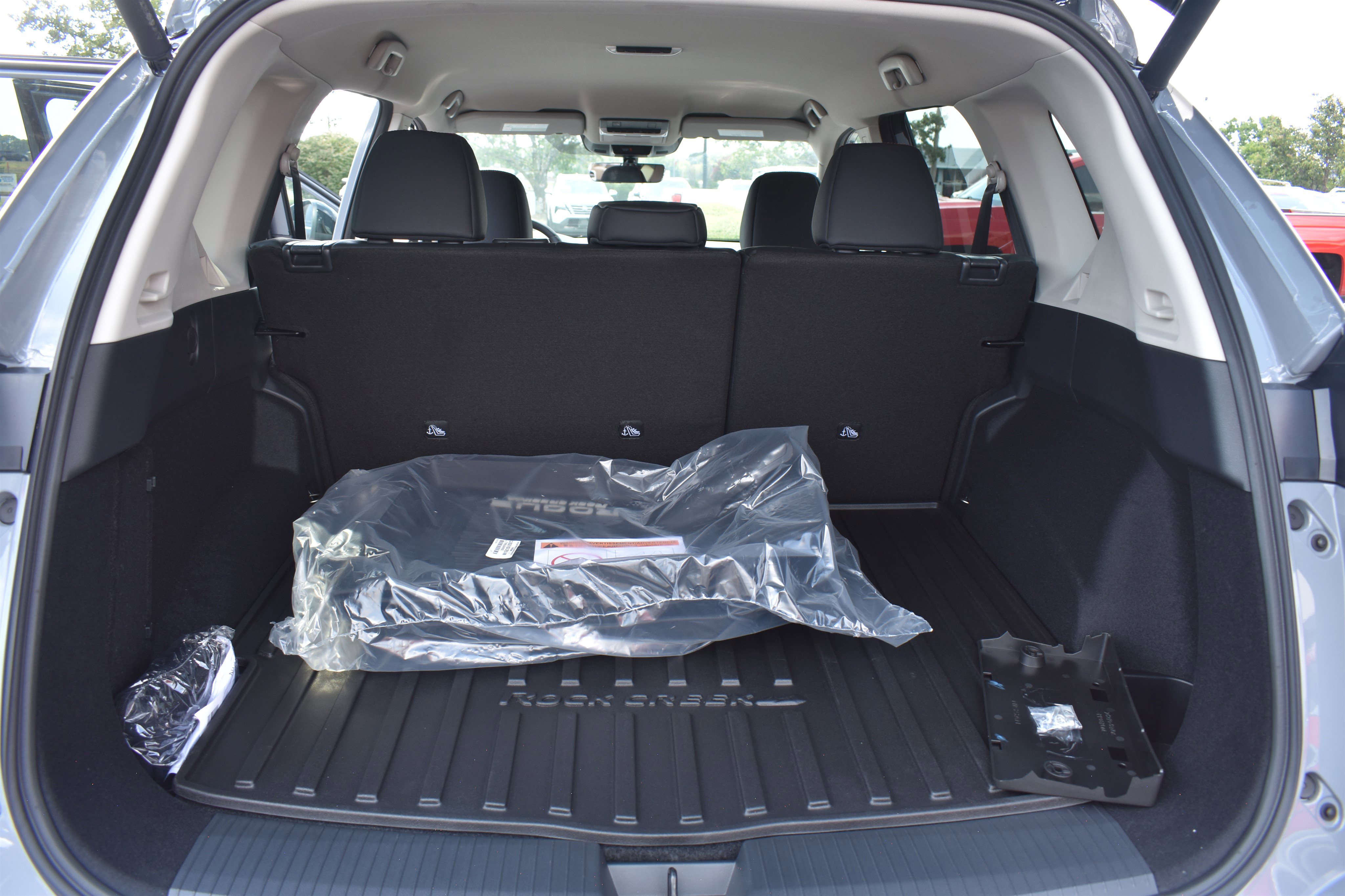 2026 Nissan Rogue SV photo 9