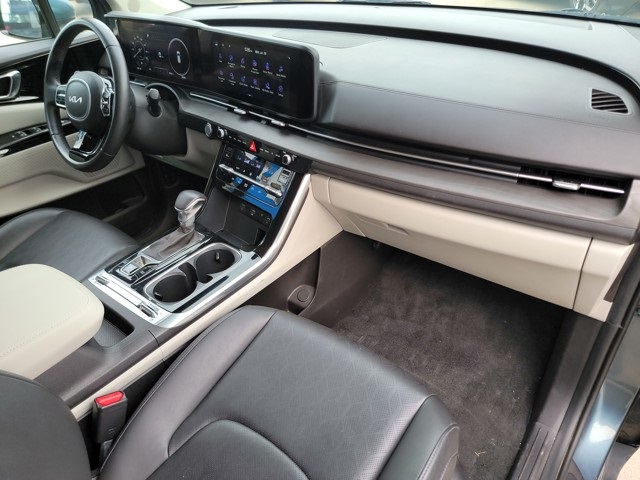 2023 Kia Carnival SX photo 20