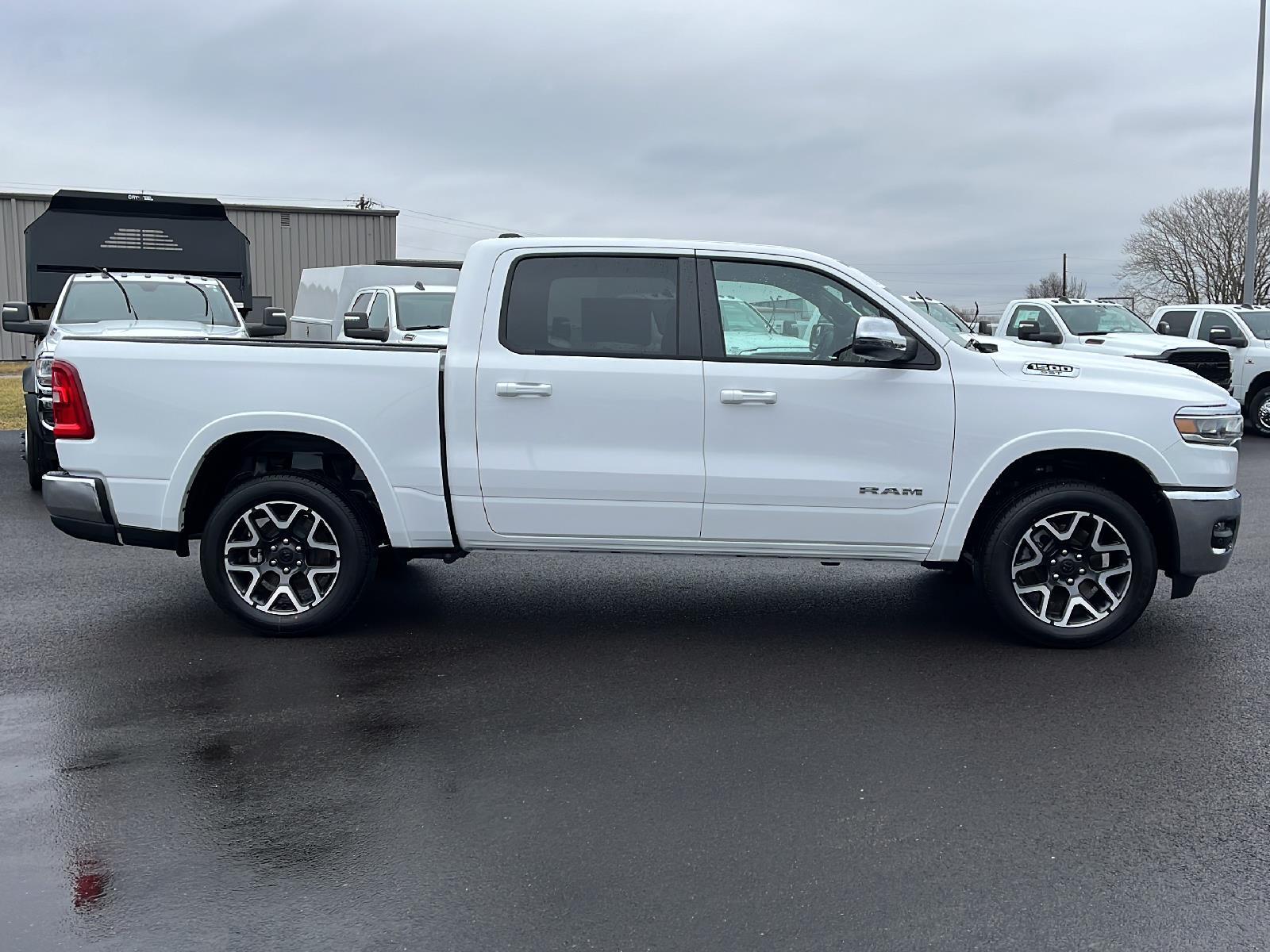 2025 Ram 1500 Laramie photo 4