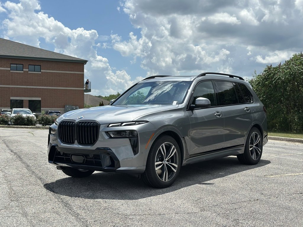 New 2026 Skyscraper Grey Metallic BMW xDrive40i image 3