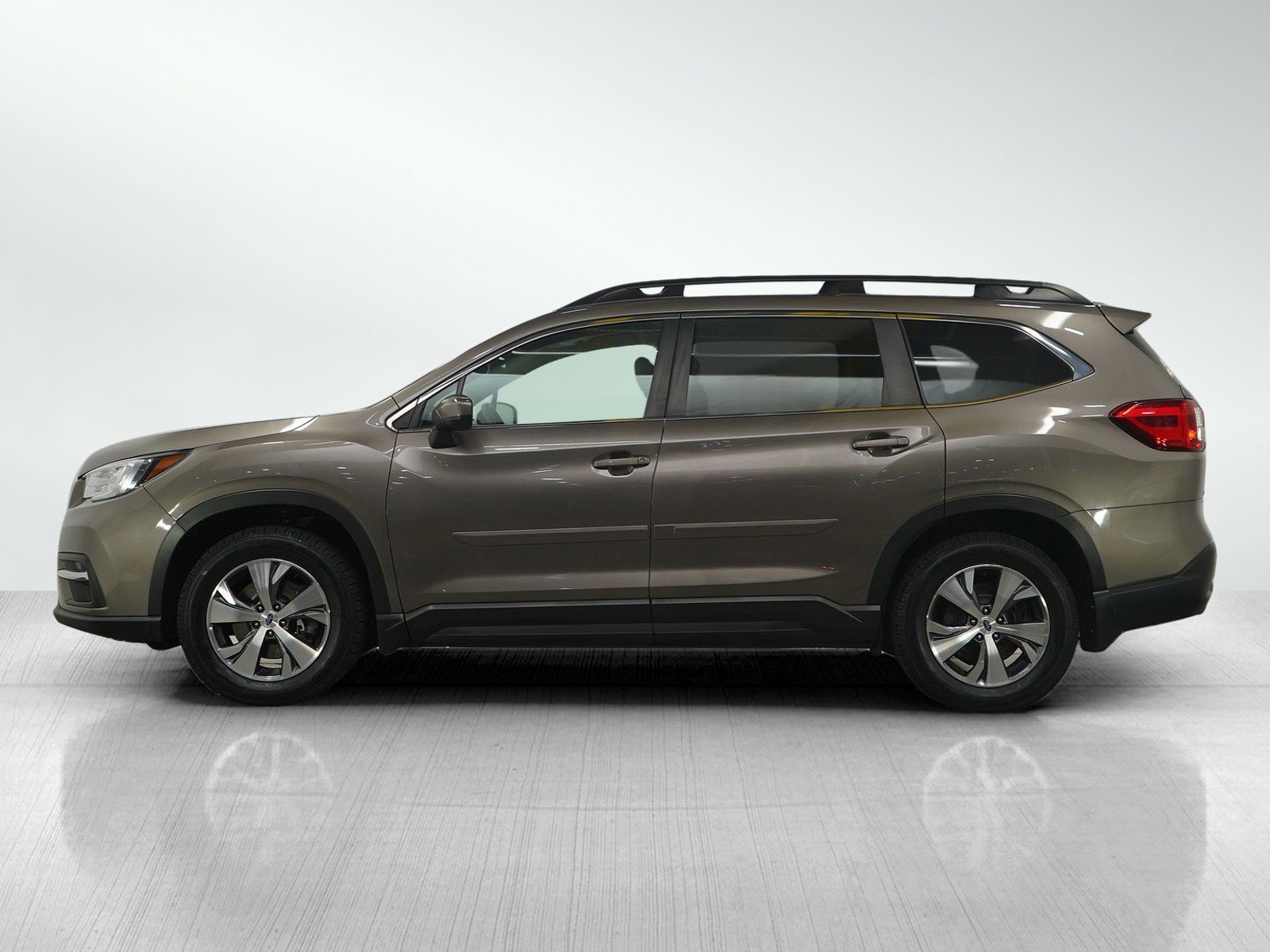 Used 2021 Subaru Ascent Premium with VIN 4S4WMAFD1M3440923 for sale in Burnsville, Minnesota