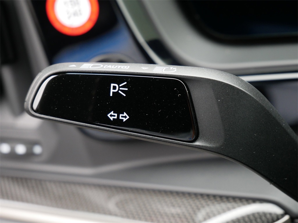 2025 Porsche Cayenne E-Hybrid Turbo photo 26