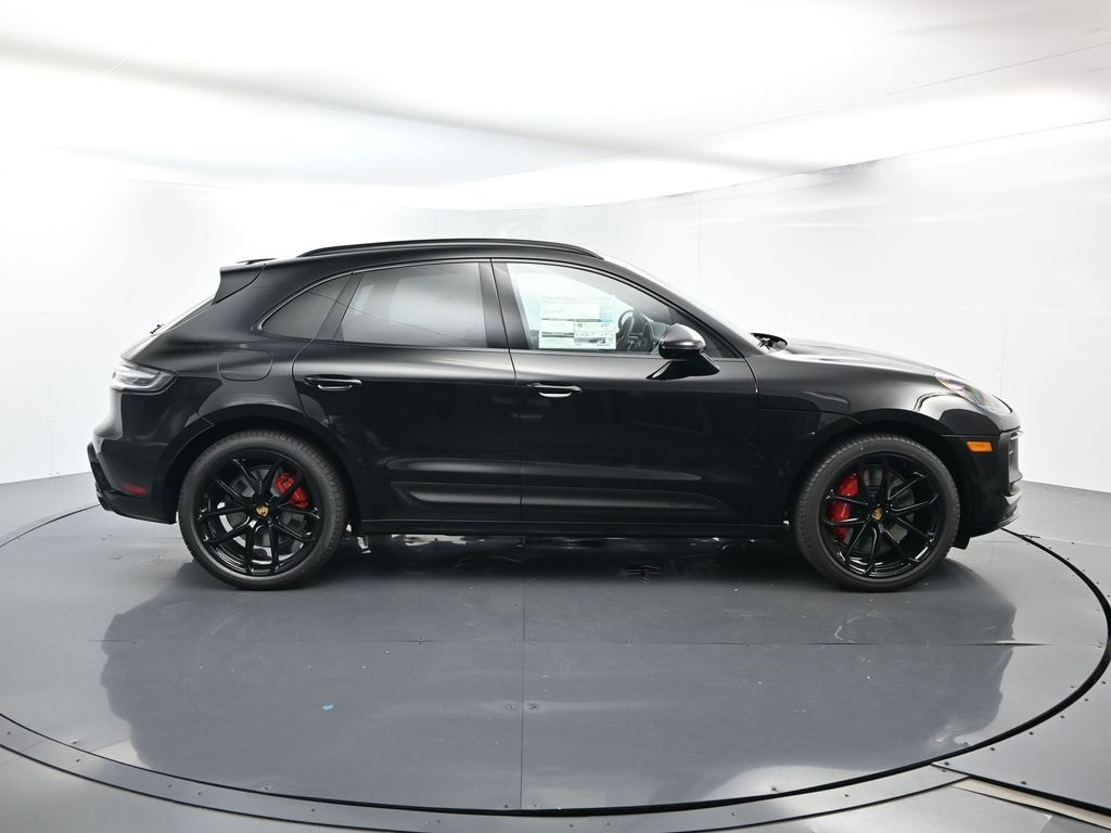 2026 Porsche Macan GTS photo 13