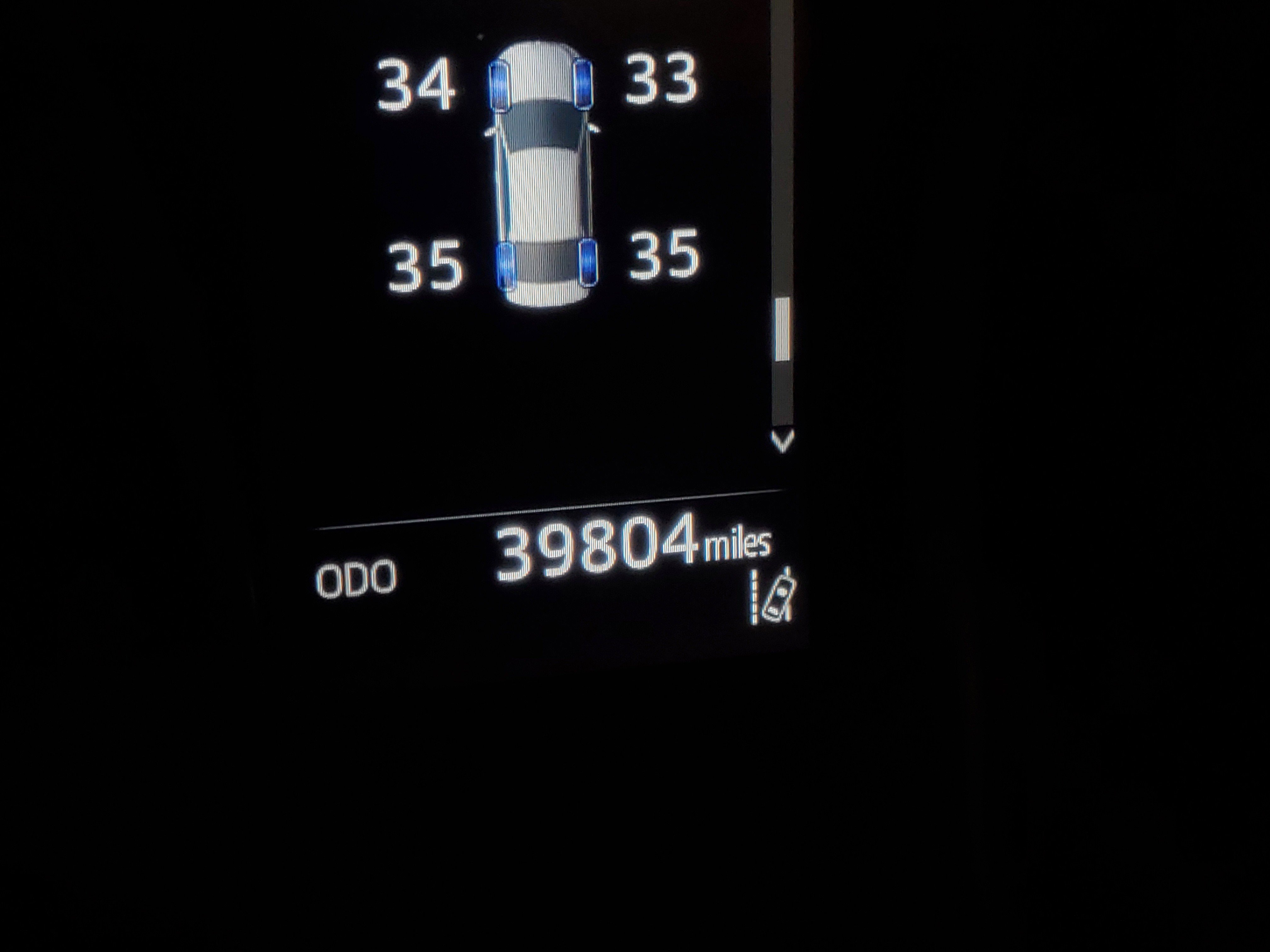 2022 Toyota Camry SE photo 10