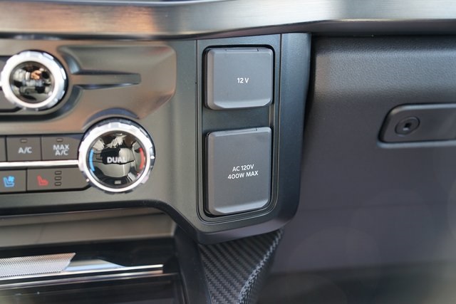 2025 FORD F-250 - Image 40