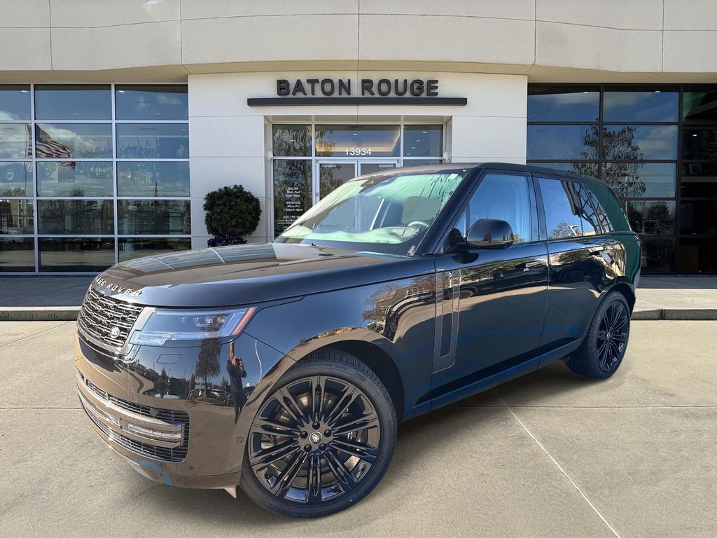 2025 Land Rover Range Rover SE's photo
